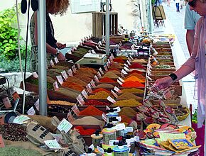 La Colle-sur-Loup - Le marché - Agrandir l'image (fenêtre modale)