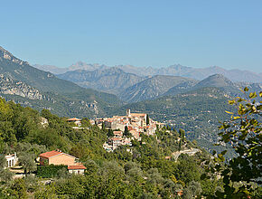 Bouyon - Vue sur le village - Agrandir l'image (fenêtre modale)