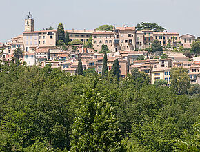 Chateauneuf - Vue sur le village - Agrandir l'image (fenêtre modale)