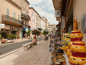 Vallauris - Rue commerçante - Agrandir l'image (fenêtre modale)