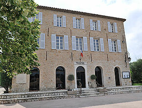 Opio - La mairie - Agrandir l'image (fenêtre modale)